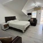 아파트호텔 Elitas 페티예