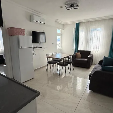 Elitas Aparthotel 3*